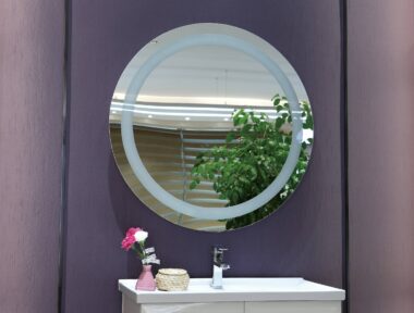 Round LED bathroom mirror 